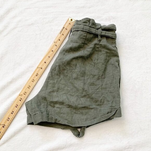 5/$25 Ci Sono light olive green linen blend paperbag high rise flowy shorts - Picture 7 of 8
